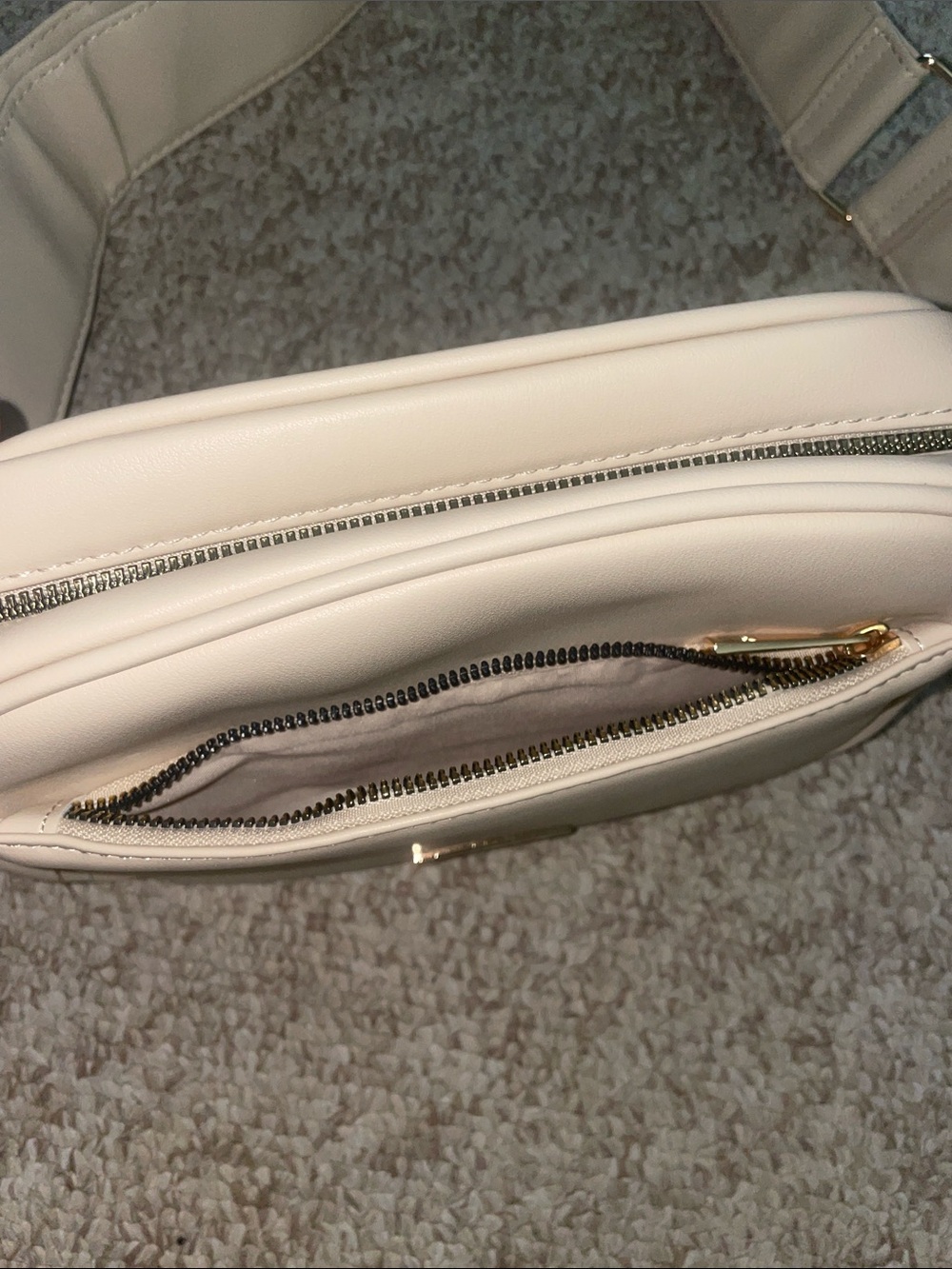 Simply Southern Cream|Tan Crossbody Bag - Picture 4 of 10